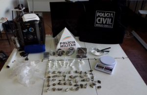 Polícia Militar e Polícia Civil aprendem drogas após denúncia anônima