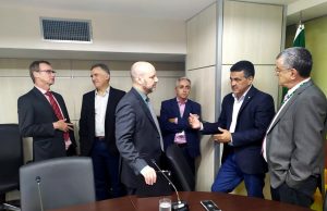 Para discutir prorrogação das dívidas do setor cafeeiro, deputado federal Emidinho Madeira participa de reunião no Ministério da Agricultura