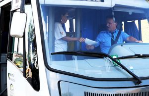 DEER/MG promove ações educativas sobre o transporte fretado de passageiros