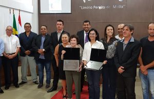 Na comemoração ao Dia do Professor, Câmara de Monte Santo presta homenagem a duas professoras