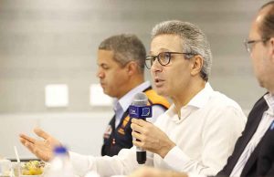 Governador prepara medidas para minimizar prejuízos de comerciantes após chuvas