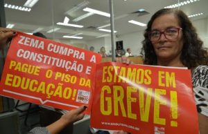 Descumprimento de piso nacional da educação pauta reunião