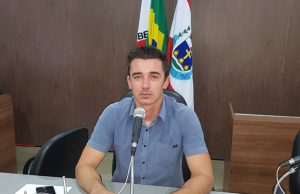 Vereador Geovane cobra explicações sobre exoneração de professora do Distrito de Milagre