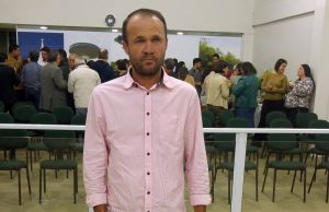 Munícipes reclamam e Renatinho Marçal apresenta Requerimento solicitando limpeza nos banheiros do Ambulatório Municipal