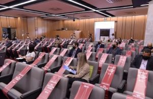 Governo proíbe reuniões sem distanciamento