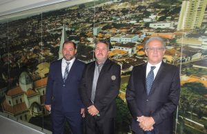 Galeria de fotos da posse do prefeito Caburé, vice Bala Moraes e vereadores(as)