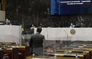 Parlamentares comentam anulação de condenações de Lula