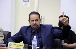 PL autoriza Paraíso a comprar vacinas contra Covid-19