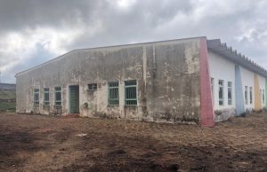 Thieskin solicita melhor destinação ao prédio da antiga Creche do Coeté que se encontra abandonado