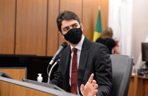 Cássio Soares questiona reajuste do pedágio na MG-050