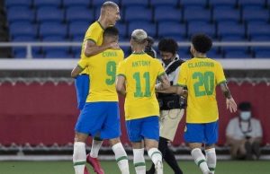 Brasil ameaça passeio em estreia contra a Alemanha, mas desperdiça chance de goleada histórica