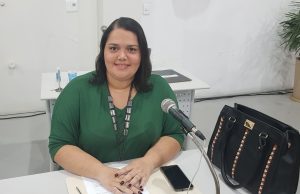Informações sobre o número de médicos e dentistas, inclusive especialidades, que atuam nos PSFs foi a solicitação da vereadora Luciana Dias