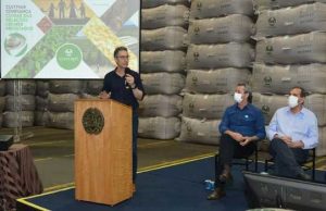 Governador se reúne com produtores de café em Guaxupé, no Sul de Minas