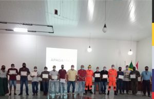 Servidores que participaram do projeto “Apaga Fogo” receberam certificados de Honra ao Mérito