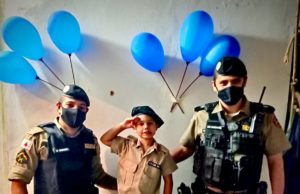 Policiais Militares são convidados para festa de aniversário