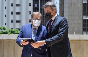 Presidente da Assembleia prestigia homenagem a promotor