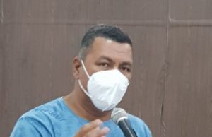 Disponibilidade de Equipamentos de Proteção Individual (EPIs) para servidores municipais que atuam na limpeza de esgotos