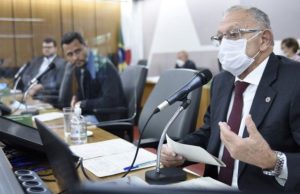 Taxa de licenciamento de veículo pode ser reduzida