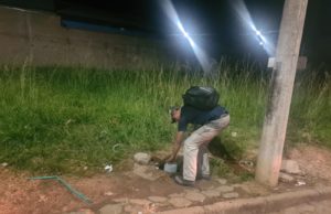 Água que escorre de mina poderá ser utilizada em um chafariz ou fonte luminosa, sugeriu Paulinho Picolé