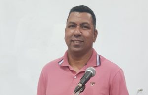 Prédio onde são realizados exames de ultrassonografia no Ambulatório Dr. Miguel Abrão da Silva necessita de reforma