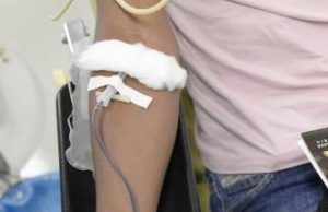 Vetada isenção de taxa em concurso para doador de sangue