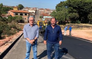 Asfaltamento da ligação do Jardim Mariucha com Jardim Brasil