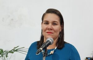 Construção de bueiro para escoamento de águas pluviais em rua de bairro foi a solicitação da vereadora Juliana