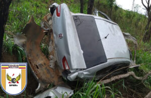 Motorista morre após capotar carro na BR-354, em Campo Belo, MG