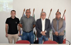Carlos Eduardo Donnabella (Caburé), prefeito de Monte Santo de Minas, é eleito presidente da AMOG