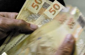 Salário mínimo de R$ 1.320 começa a valer hoje