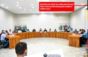 Prefeitos das regiões da Amog e Ameg se reúnem em Passos para troca de informações sobre o Censo 2022