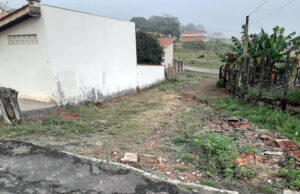 Geovane dos Reis solicita calçamento da Rua Ismael Crispim no distrito de Milagre