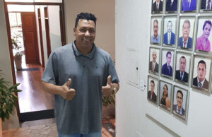 Vereador solicita substituição de árvores de alguns canteiros centrais para melhorar a visibilidade no trânsito