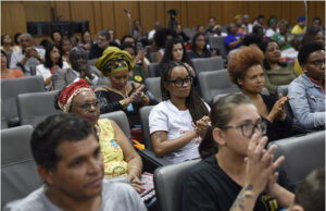 Mulheres negras reivindicam presença em espaços de poder
