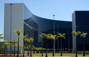 Governo de Minas orienta assistidos e pensionistas da MinasCaixa para recebimento de benefício