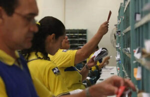 Correios assina acordo coletivo com federações, sem mediação do TST, após 7 anos