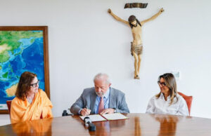 Presidente Lula sanciona lei que concede auxílio-aluguel para mulheres vítimas de violência doméstica