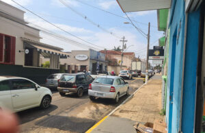 Vereador propõe proibição de tráfego de veículos de grande porte no centro da cidade