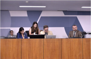 Projeto desobriga quitação do IPVA para transferir veículo