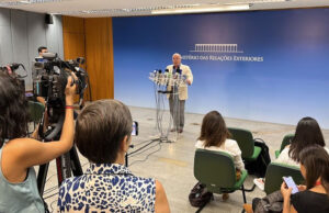 Mauro Vieira: Brasil defende suspensão de hostilidades no Oriente Médio