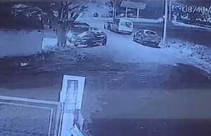 Ladrões roubam veículo em frente à faculdade em Paraíso
