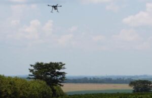 Descubra como fazer controle biológico com drones nos cafezais