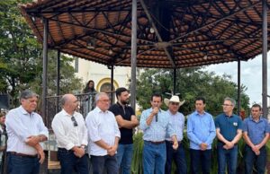 Cooxupé recebe governador Romeu Zema e autoridades estaduais em São Pedro da União