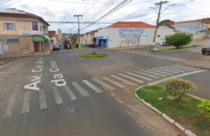 Sinalização em rotatória da Avenida Antônio Paulino da Costa é solicitada para aumentar segurança