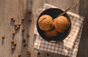 Sorvete de café fácil transforma sobras da bebida em sobremesa