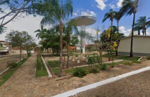 Vereadora solicita pintura de caixa d’água na Praça Olinto Paulino da Costa